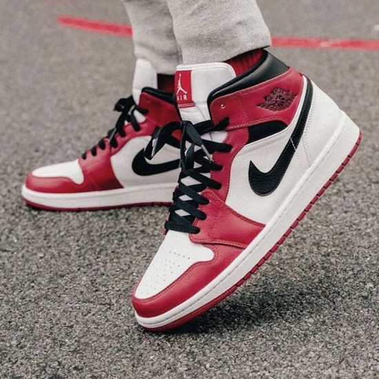 Nike Jordan 1 Mid Chicago 2020 554724-173 Joggesko